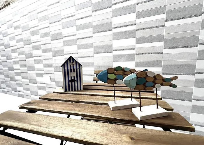 2 Διαμέρισμα *